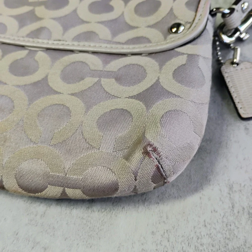 Coach Wristlet Kristin Beige Signature Canvas‎ Beige Leather Trim Small Bag